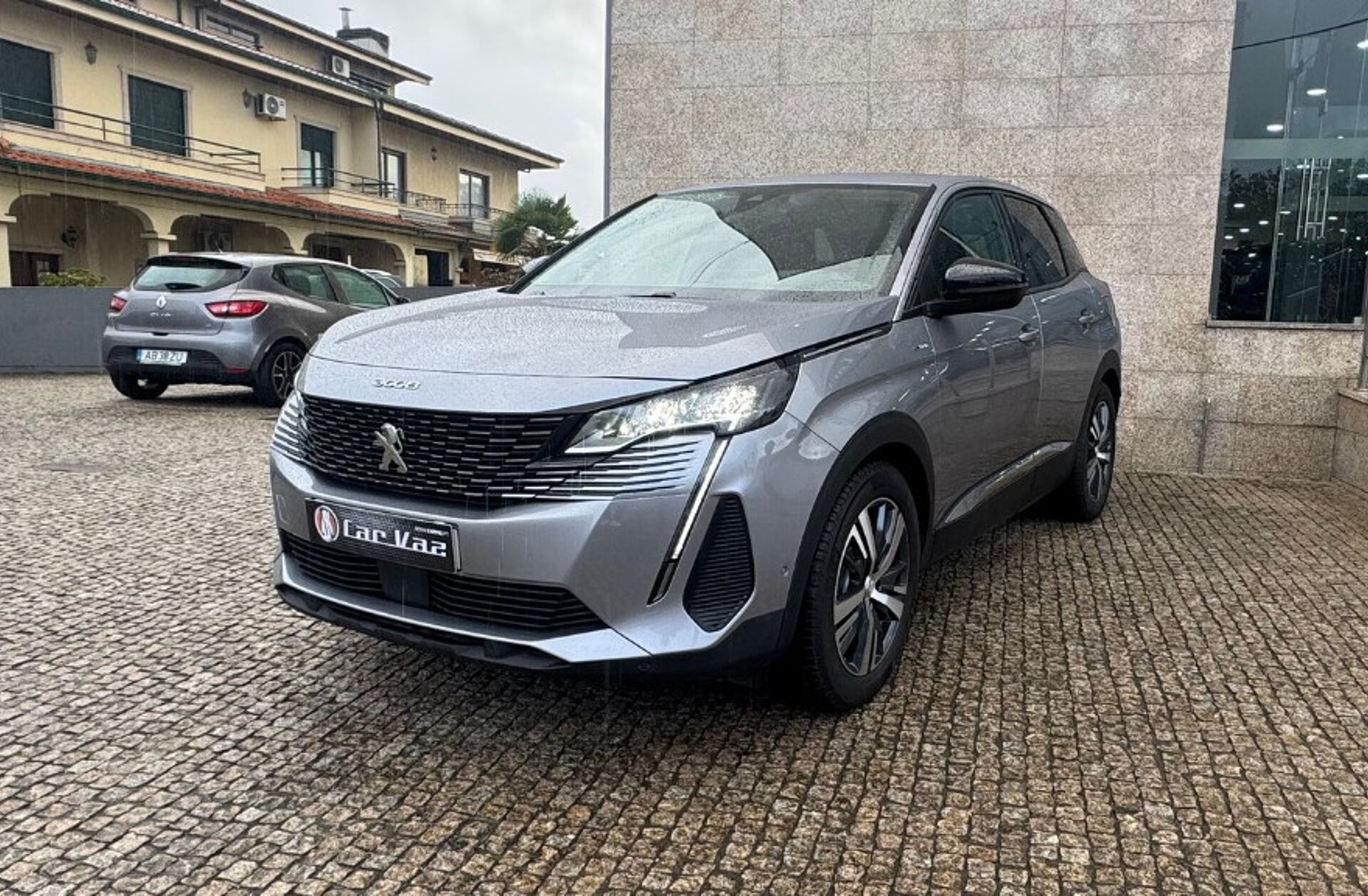 PEUGEOT 3008 1.6 Hybrid Allure e-EAT8