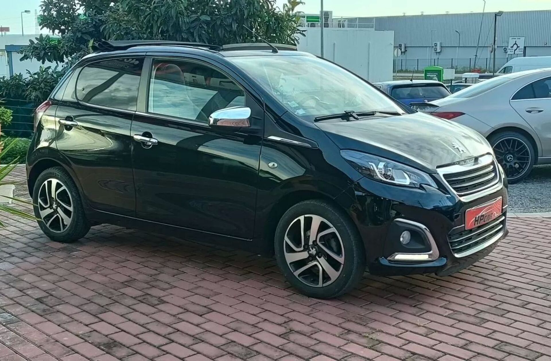 PEUGEOT 108 Top! 1.2 VTi Allure + ADML
