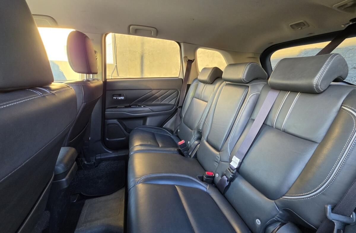 MITSUBISHI Outlander 2.0 PHEV Intense Navi