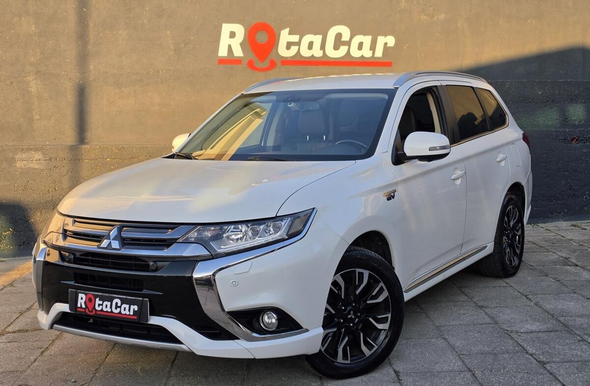 MITSUBISHI Outlander 2.0 PHEV Intense Navi