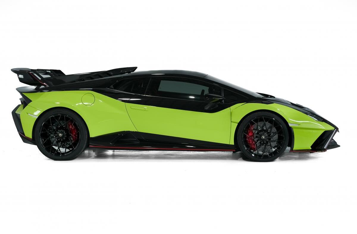 LAMBORGHINI Huracán STO