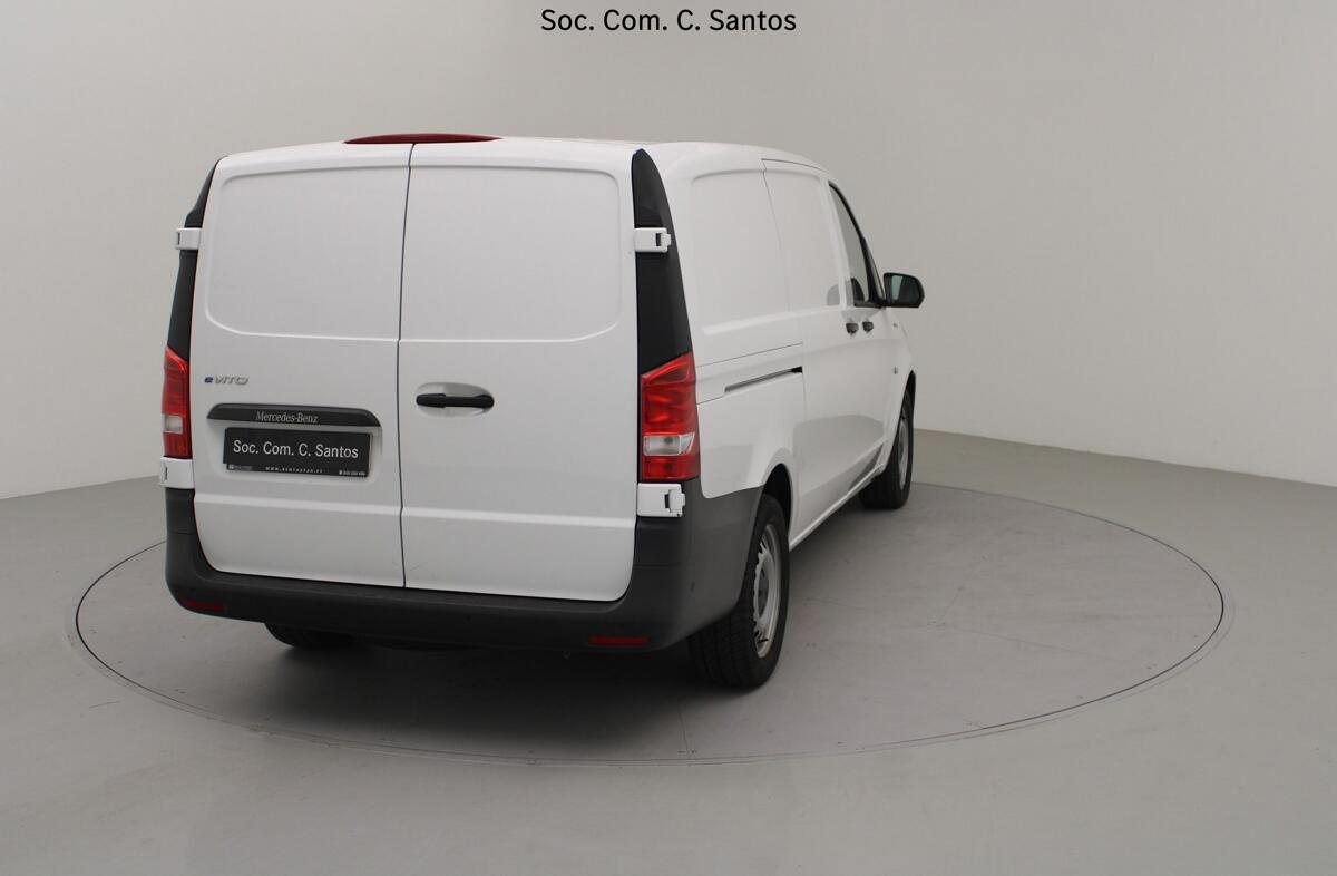 MERCEDES Vito e 111/32