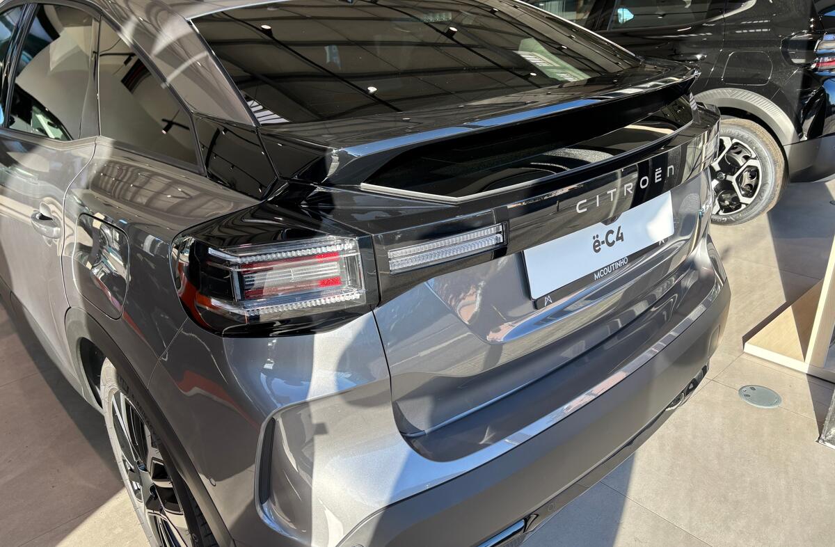 CITROEN C4 e- 54 kWh Max