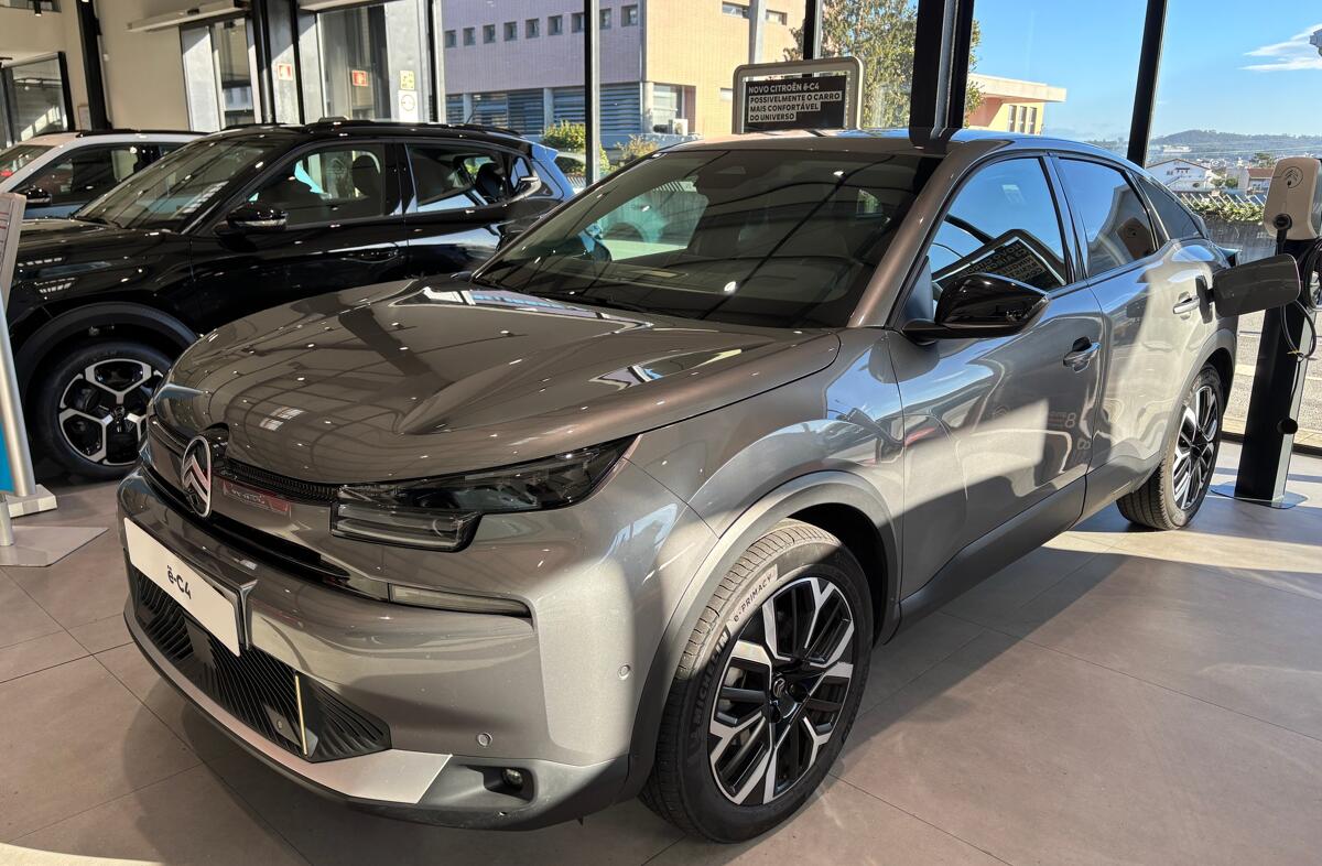 CITROEN C4 e- 54 kWh Max