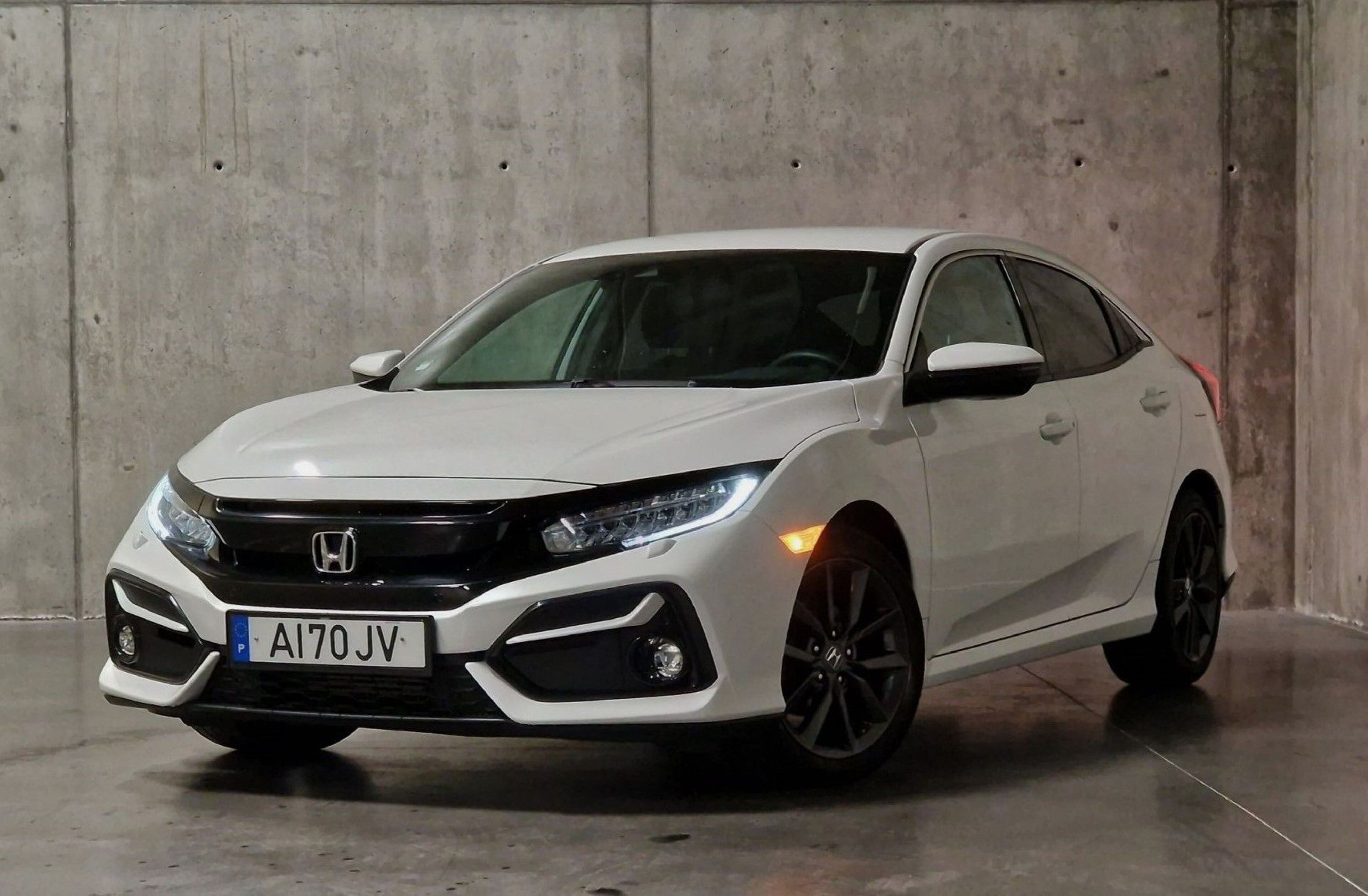HONDA Civic 1.0 i-VTEC Elegance
