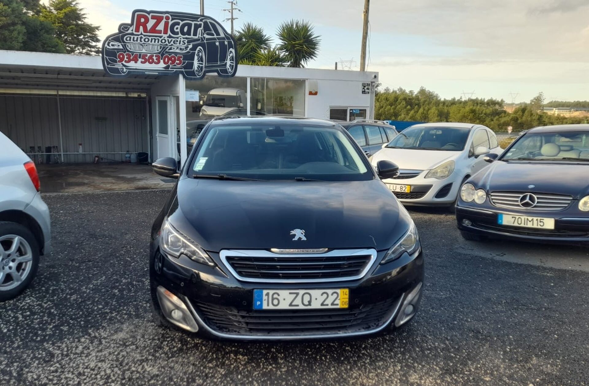 PEUGEOT 308 2.0 BlueHDi Allure