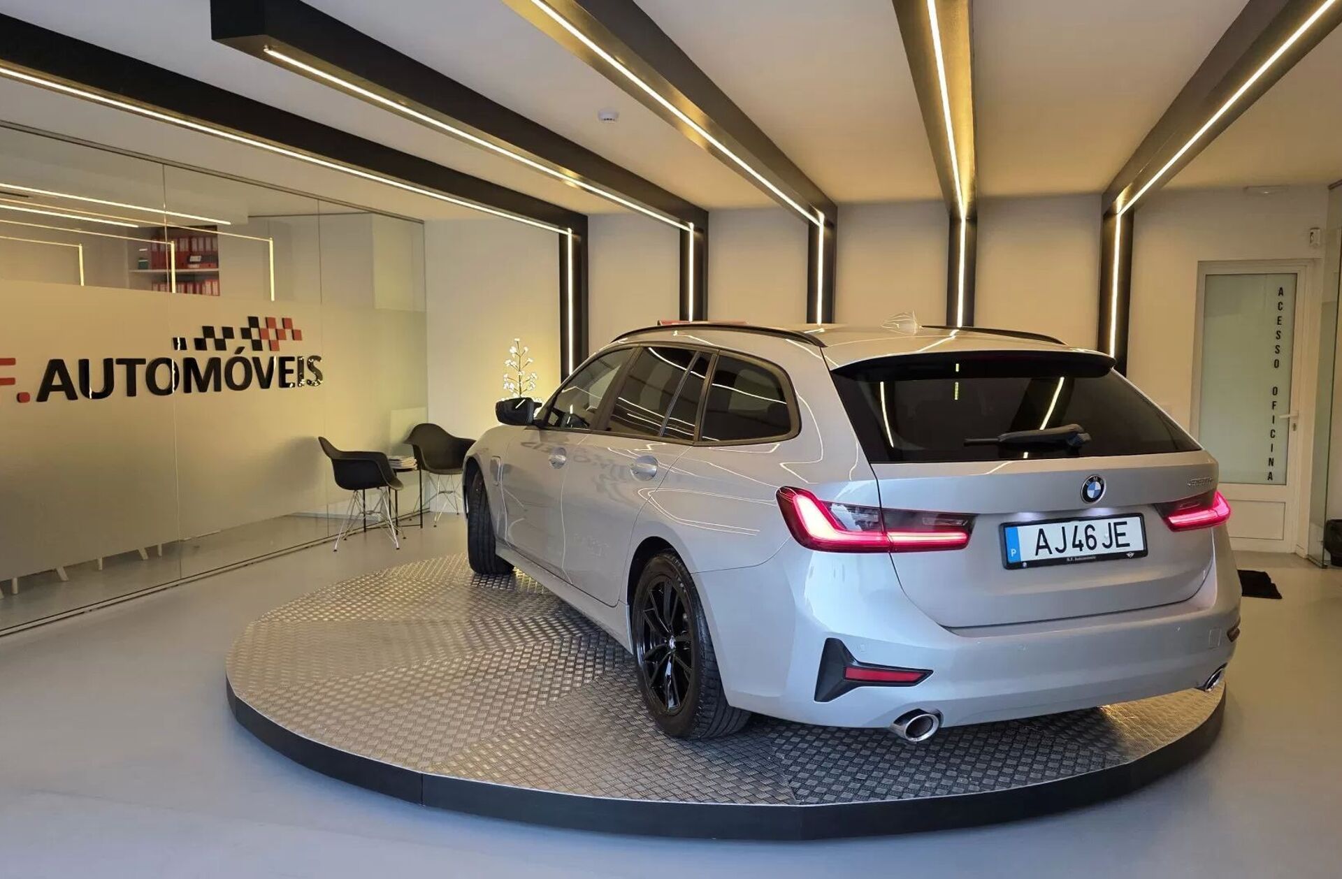 BMW Serie-3 330 e Touring Corporate Edition Auto