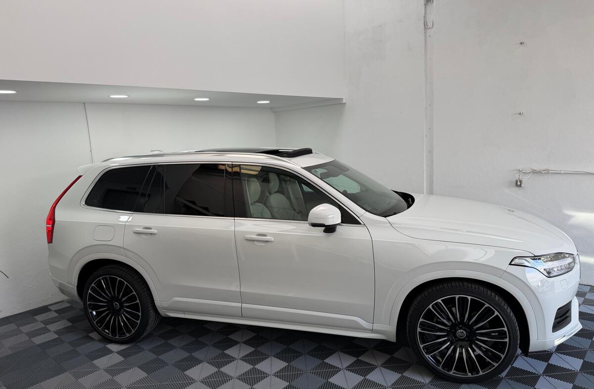 VOLVO XC90 2.0 B5 Momentum Plus AWD