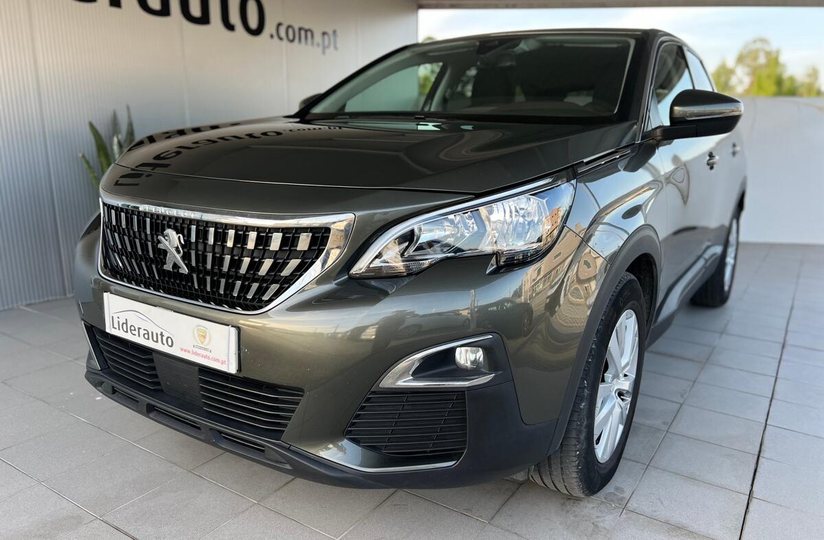 PEUGEOT 3008 1.5 BlueHDi Active
