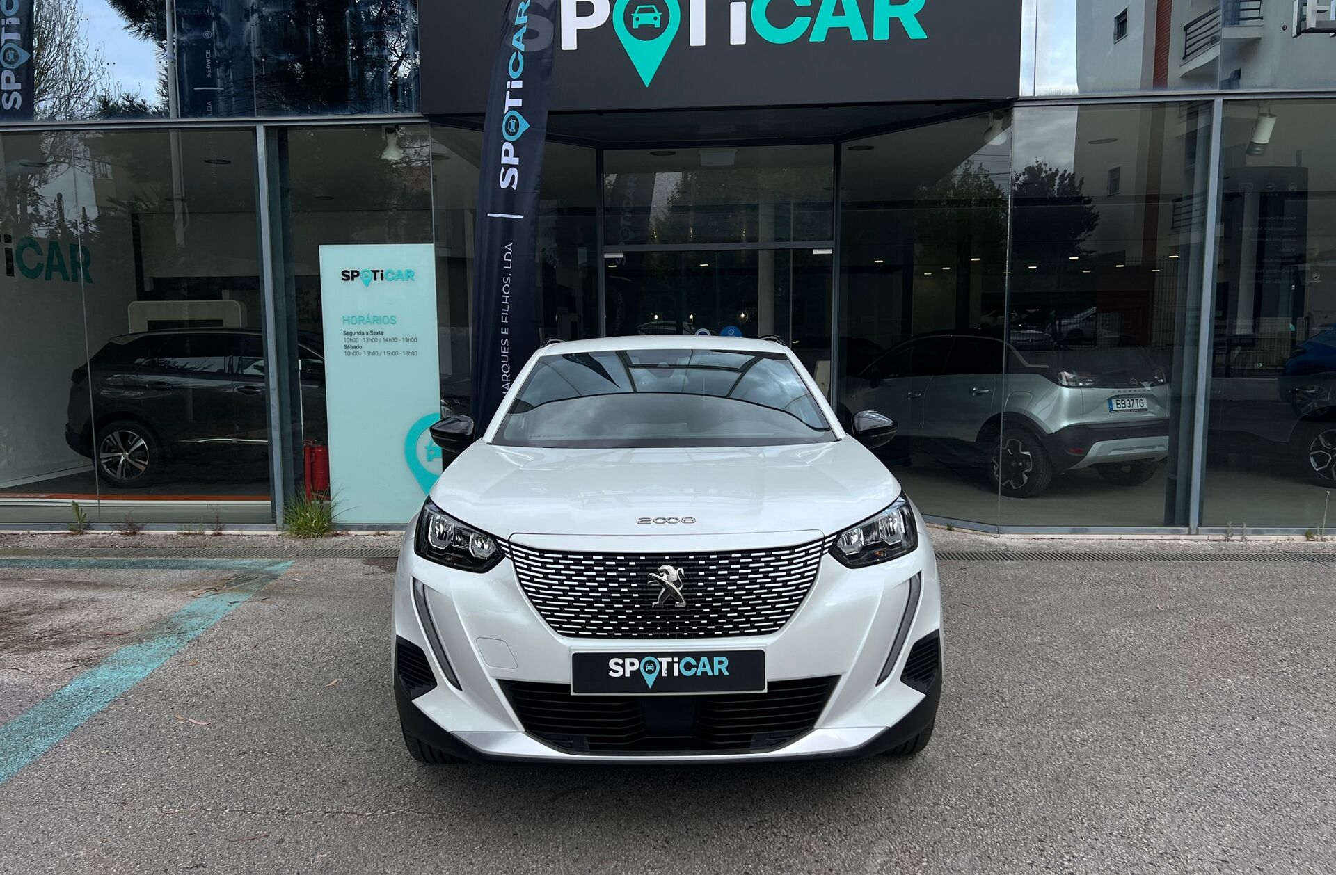 PEUGEOT 2008 e- 50 kWh GT