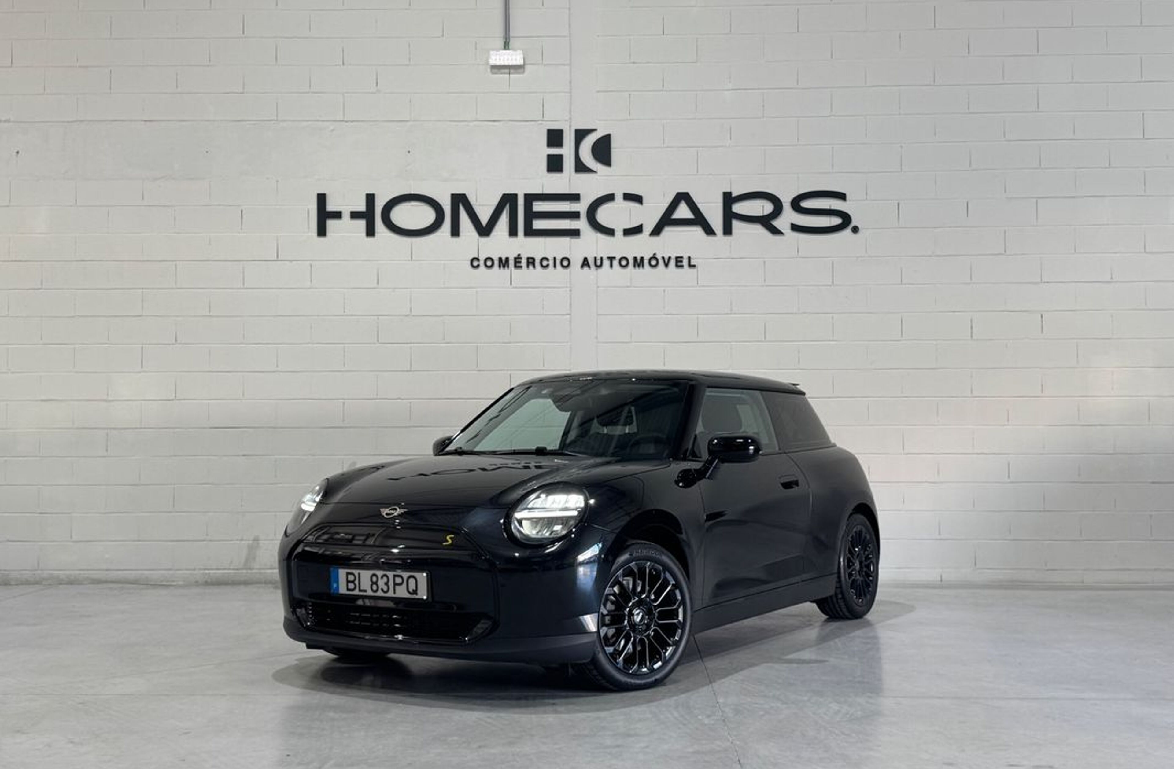 MINI Mini Cooper SE Classic M