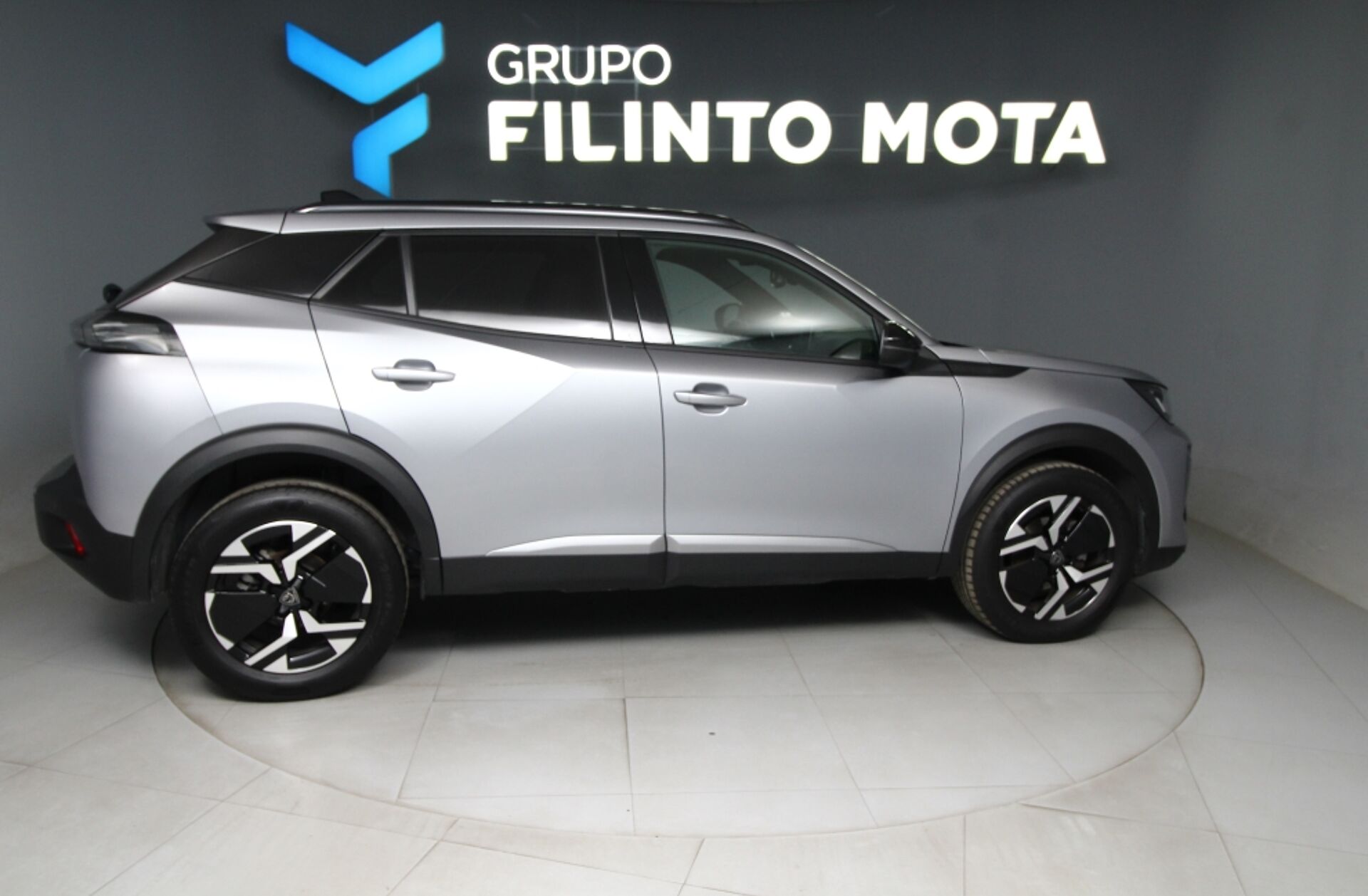 PEUGEOT 2008 1.2 PureTech Allure