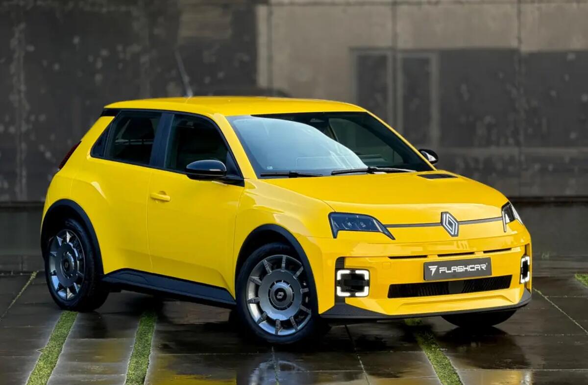 RENAULT Renault 5 E-Tech 40 kWh Evolution Autonomia Urbana