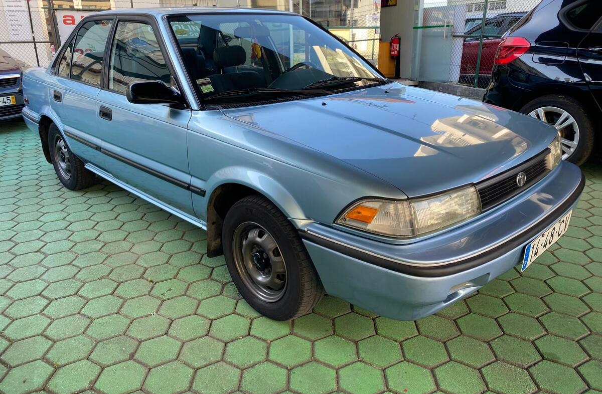 TOYOTA Corolla 1.3