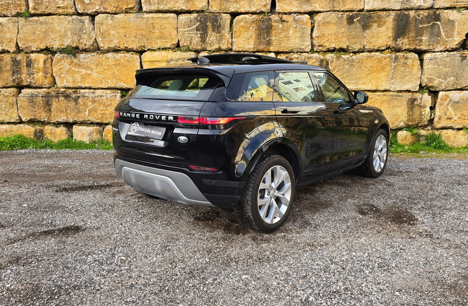 LAND ROVER Range Rover Evoque 1.5 P300e AWD SE Auto