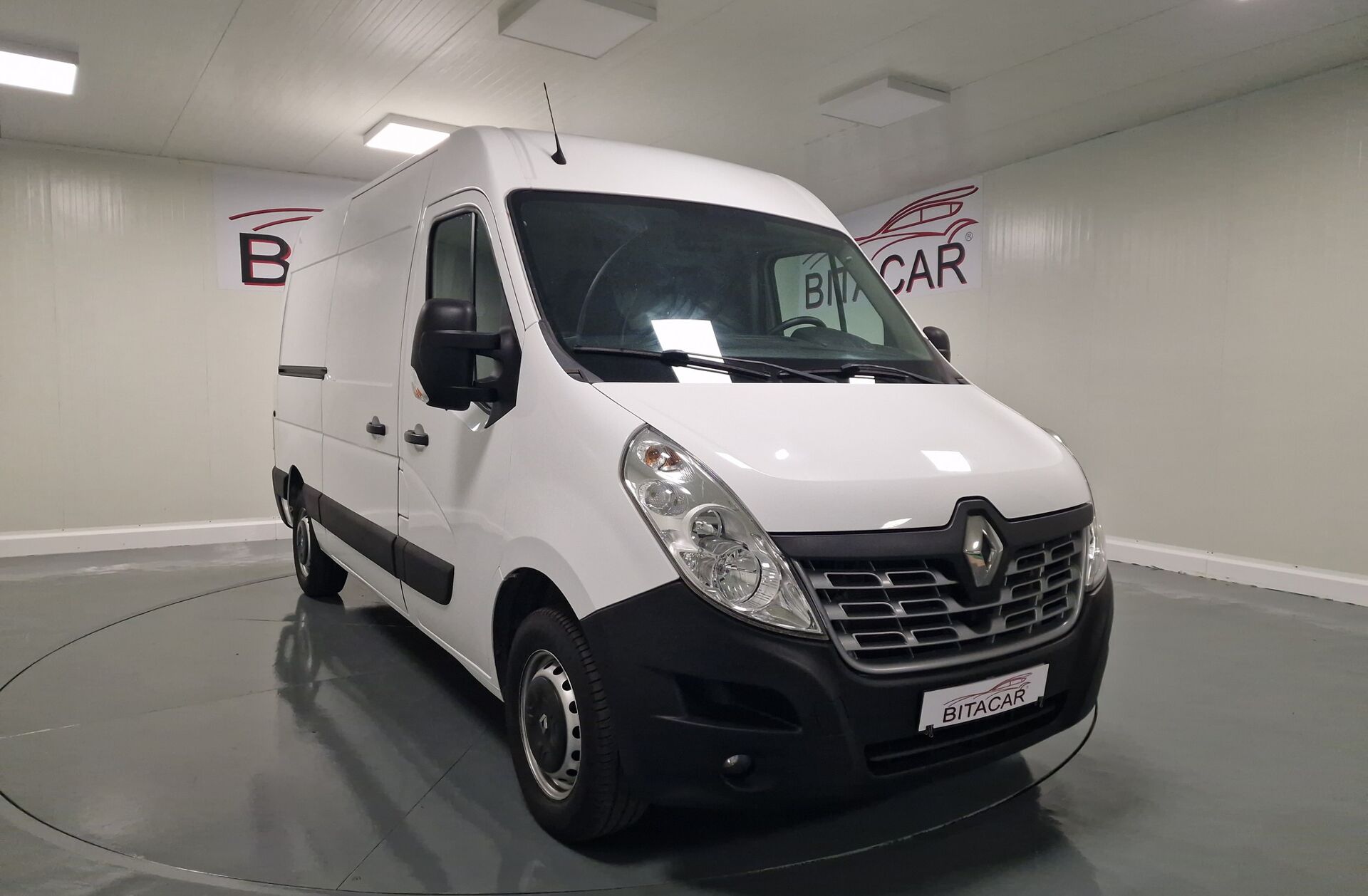 RENAULT Master 2.3 dCi L2 3.5T