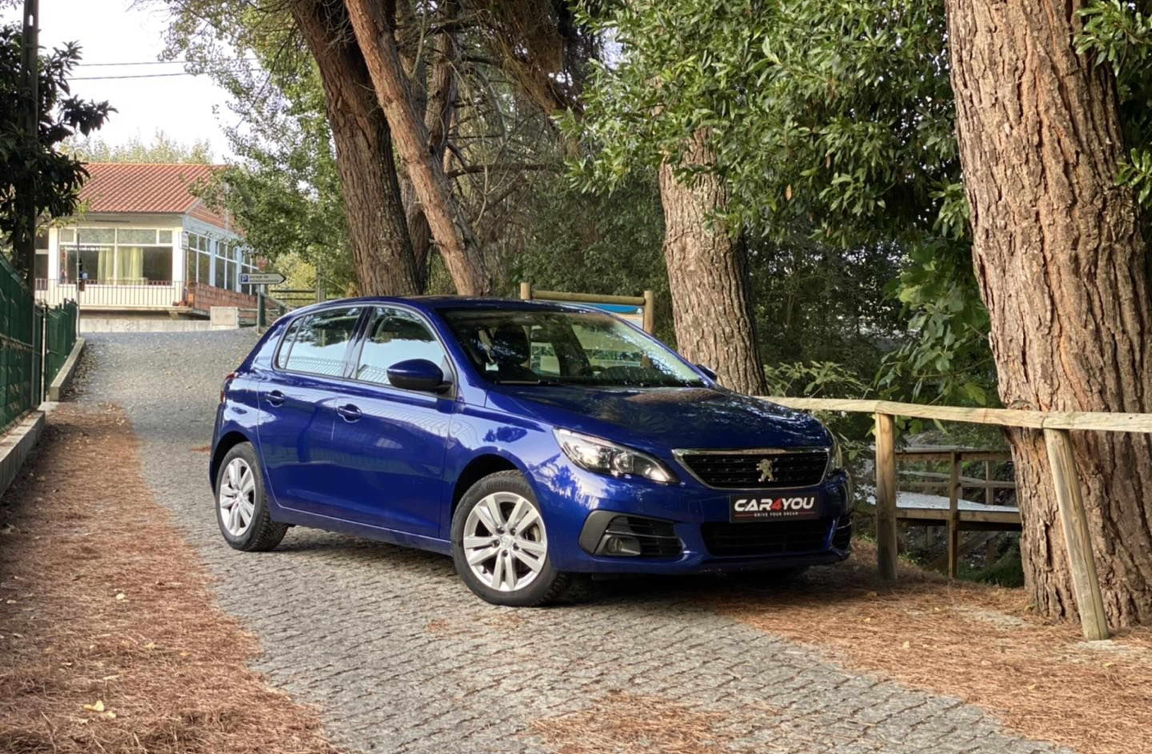 PEUGEOT 308 1.5 BlueHDi Active