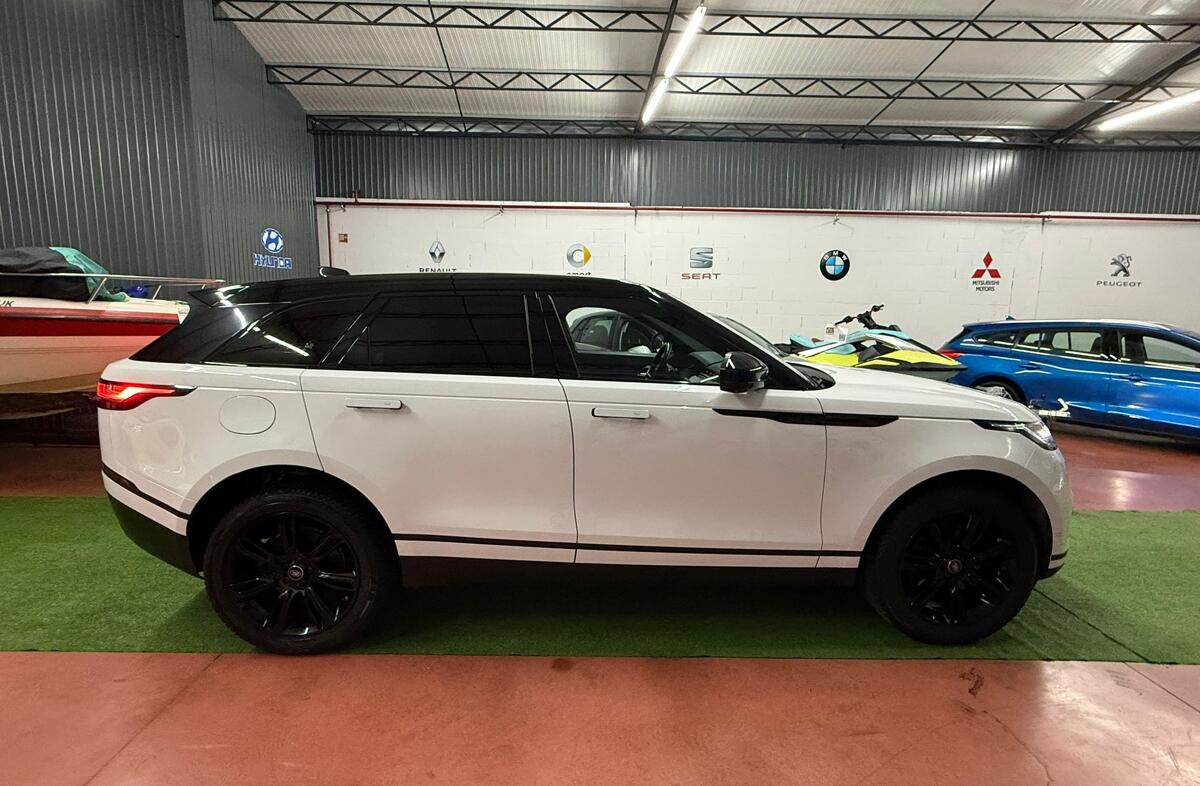 LAND ROVER Range Rover Velar 2.0 D200 AWD R-Dynamic SE