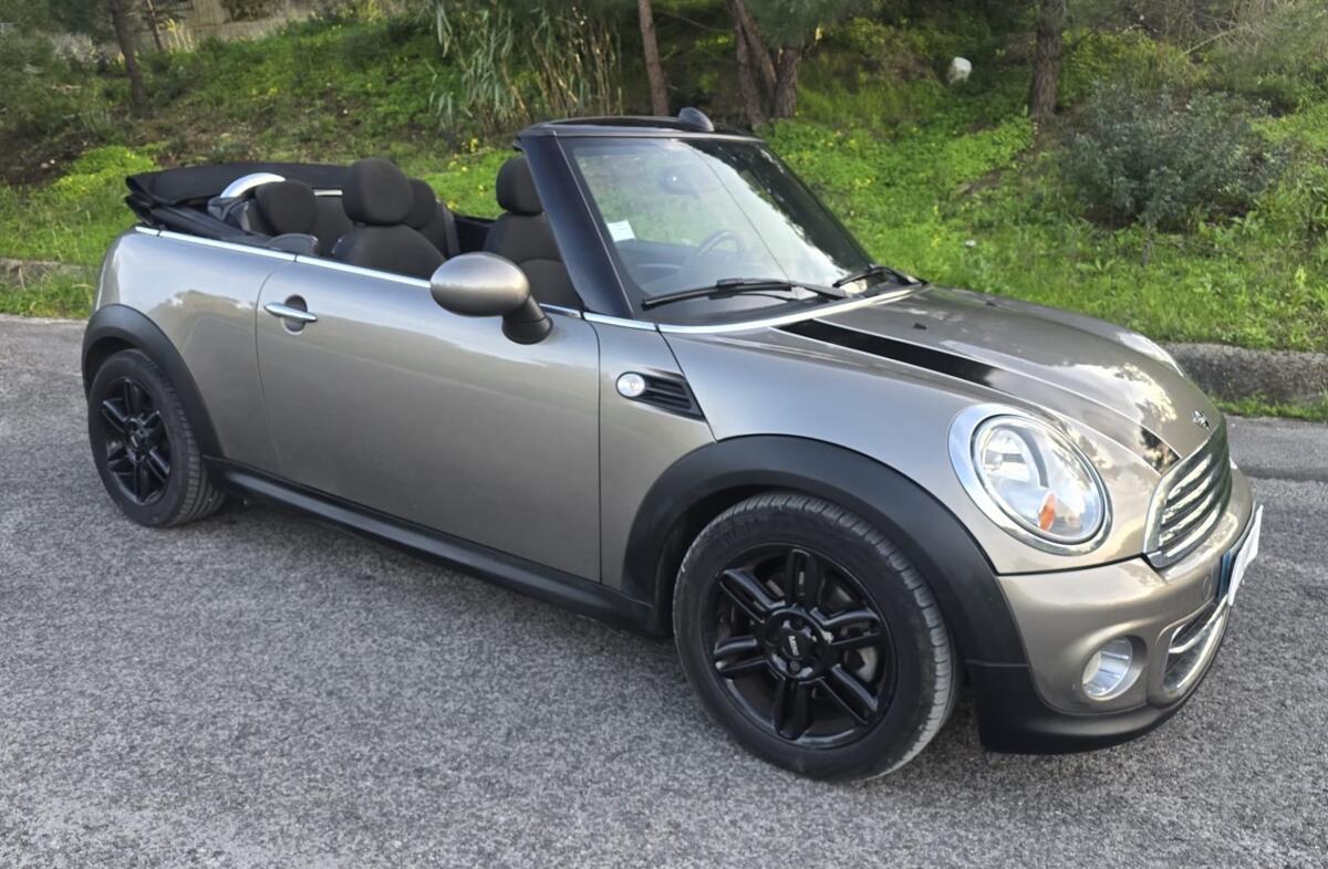 MINI Mini Cooper SD Auto