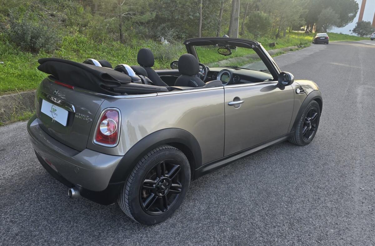 MINI Mini Cooper SD Auto