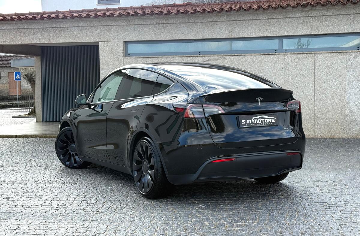 TESLA Model Y Performance Tração Integral
