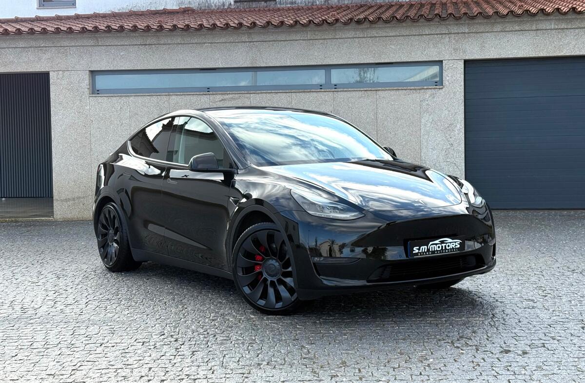 TESLA Model Y Performance Tração Integral