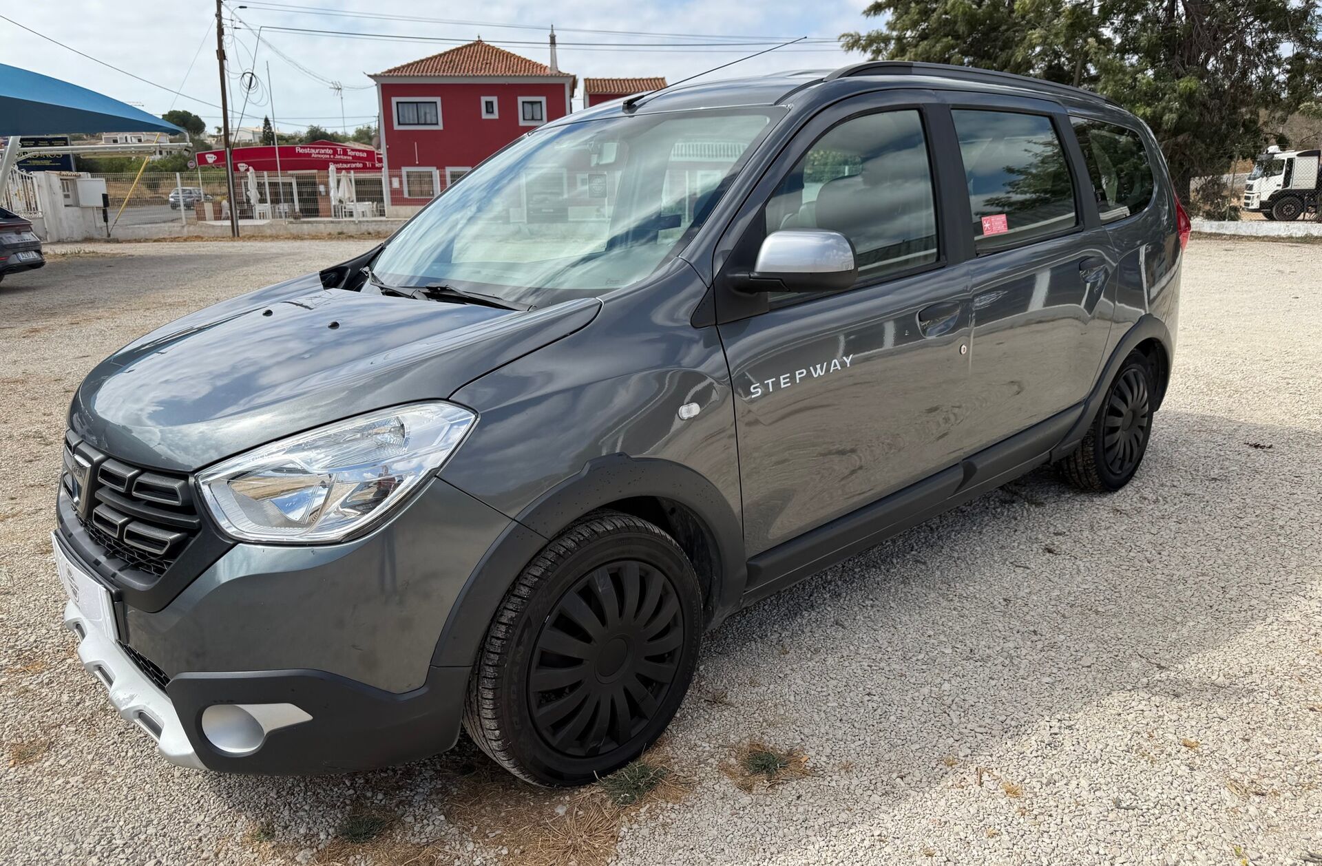 DACIA Lodgy 1.5 dCi Confort+ 7L