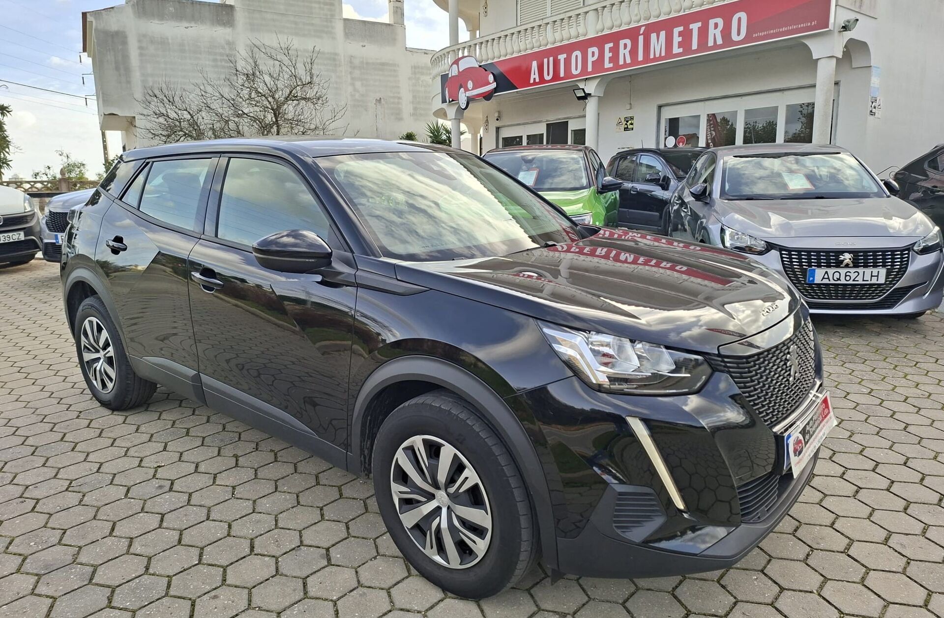 PEUGEOT 2008 1.2 PureTech GT