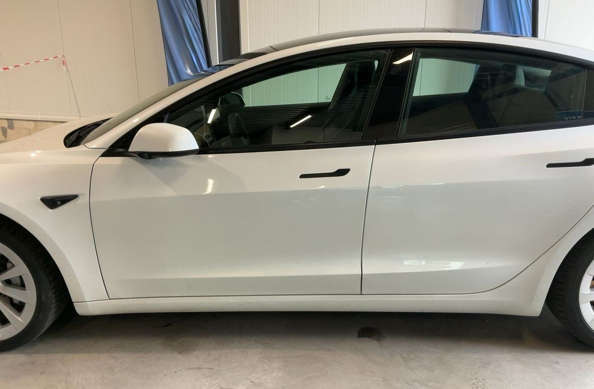 TESLA Model 3 Standard Range Plus RWD