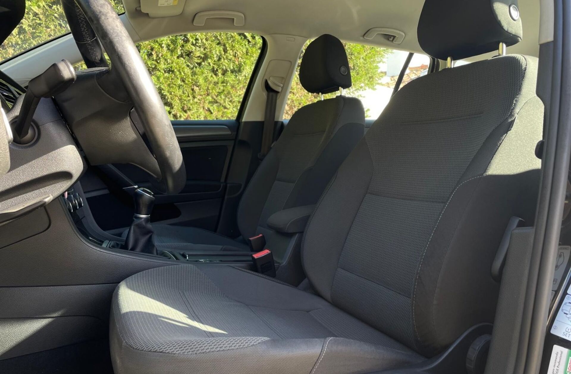 VOLKSWAGEN Golf 1.6 TDi Confortline