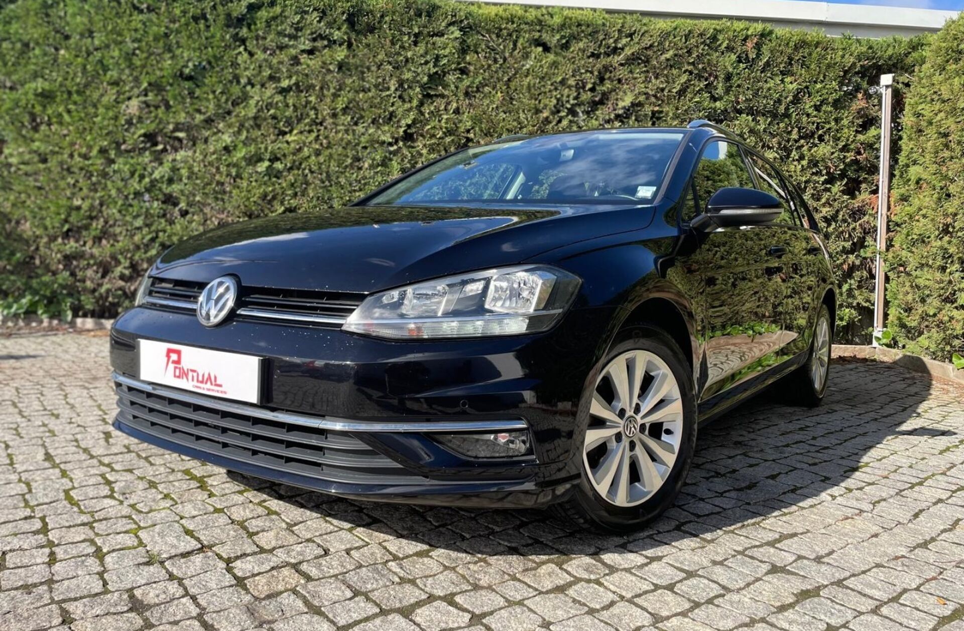 VOLKSWAGEN Golf 1.6 TDi Confortline