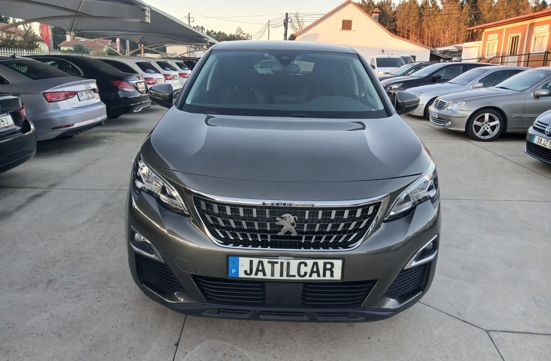 PEUGEOT 3008 1.5 BlueHDi Active