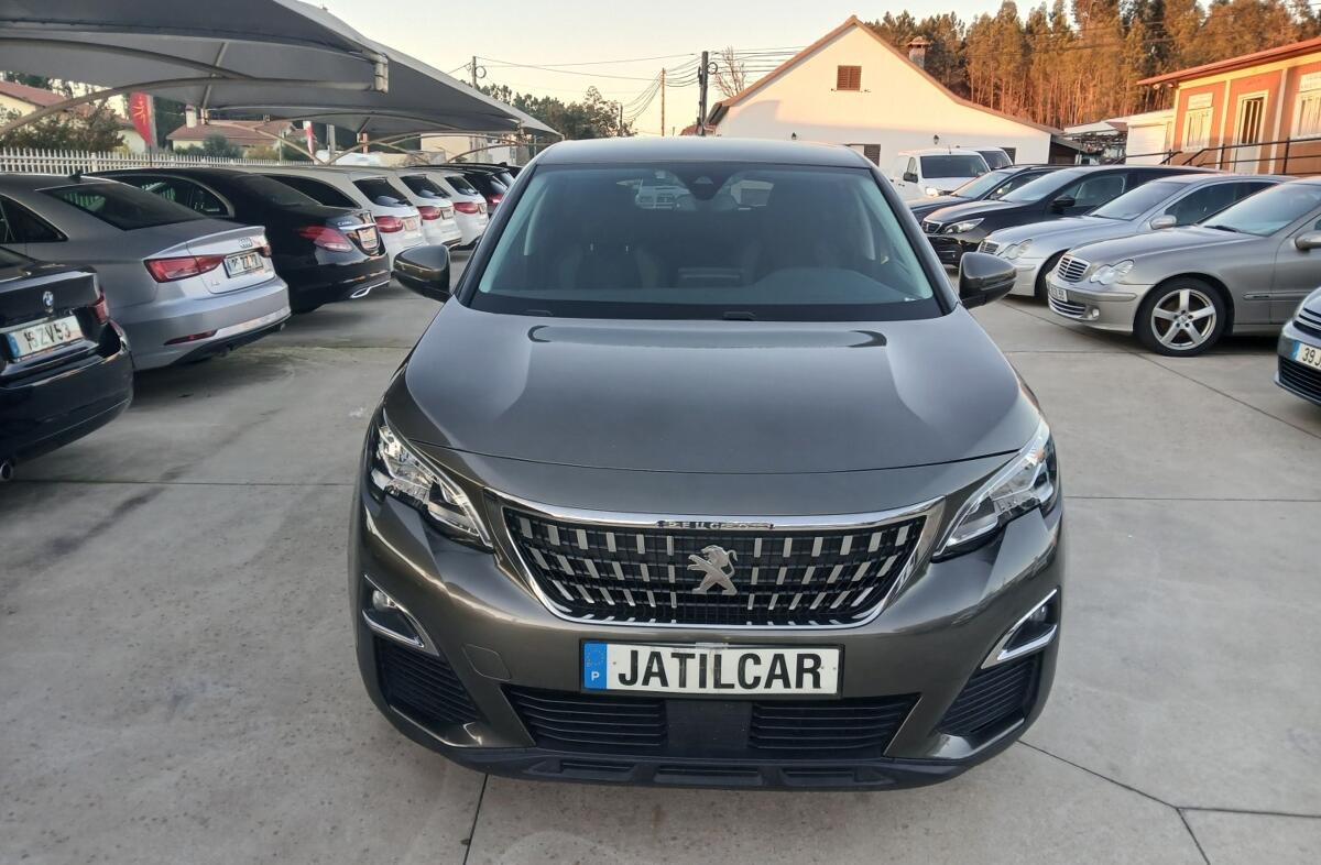 PEUGEOT 3008 1.5 BlueHDi Active