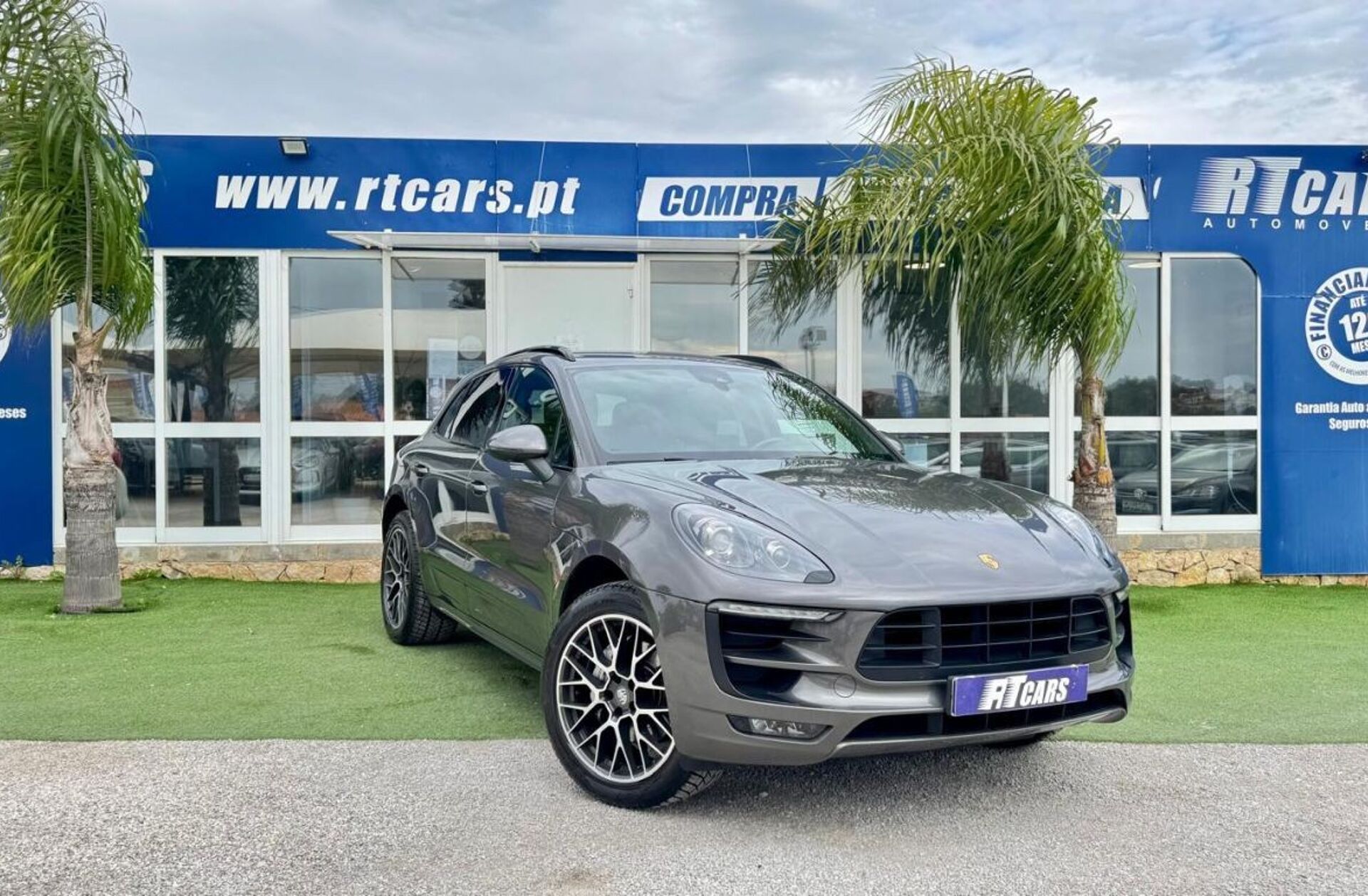 PORSCHE Macan S