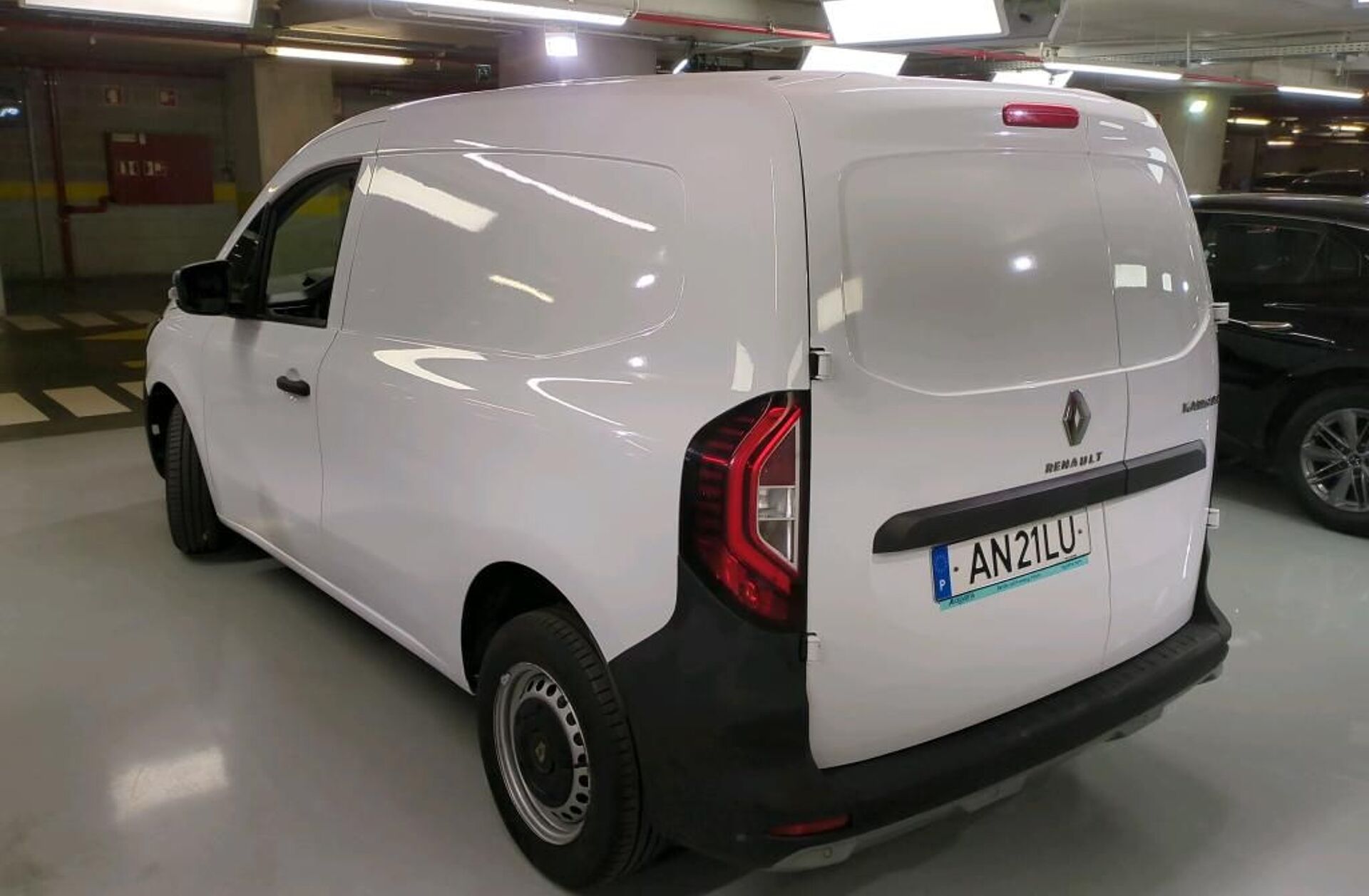 RENAULT Kangoo 1.5 Blue dCi Authentic