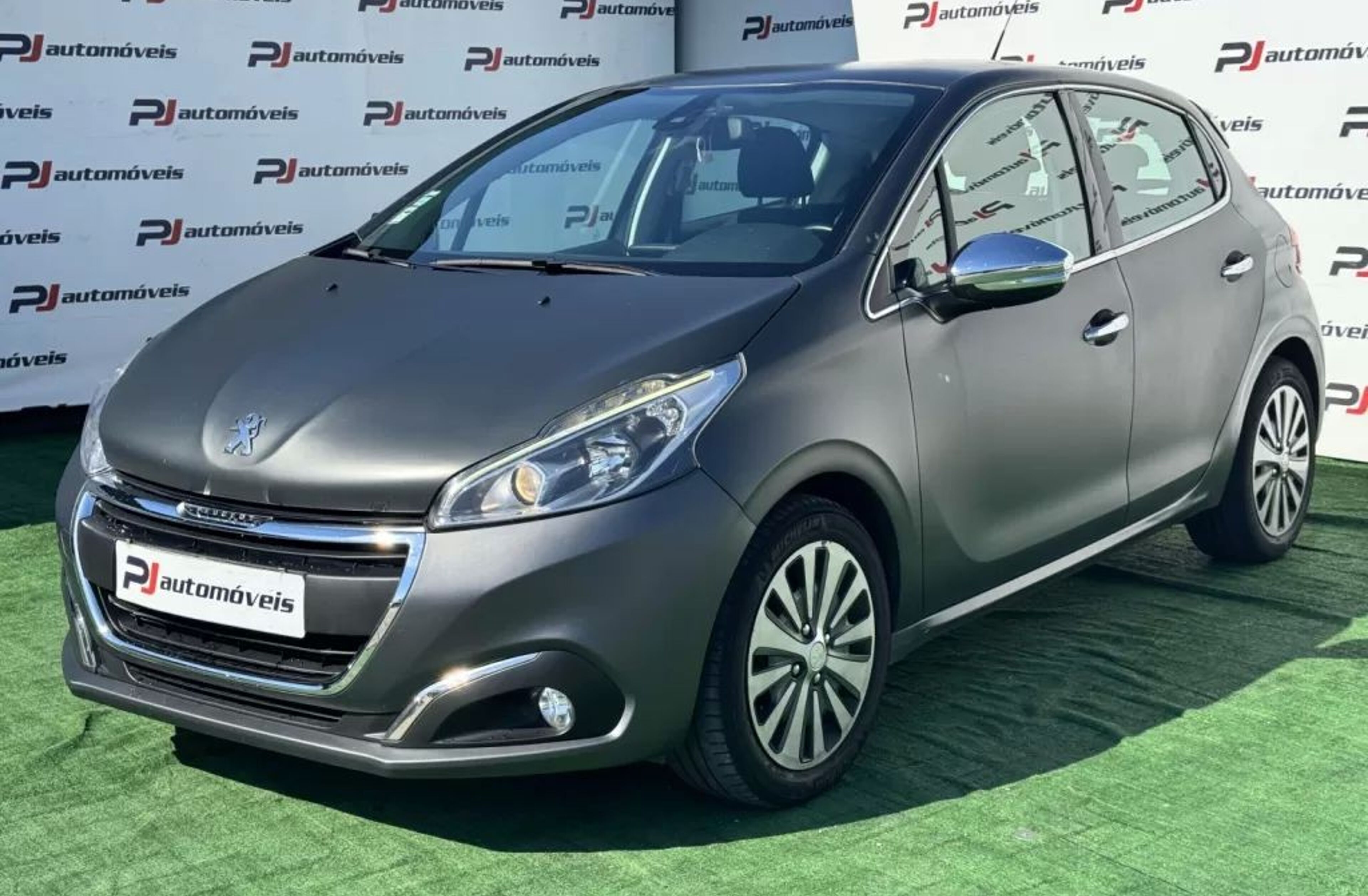 PEUGEOT 208 Blue-HDi 100 Stop&Start Style