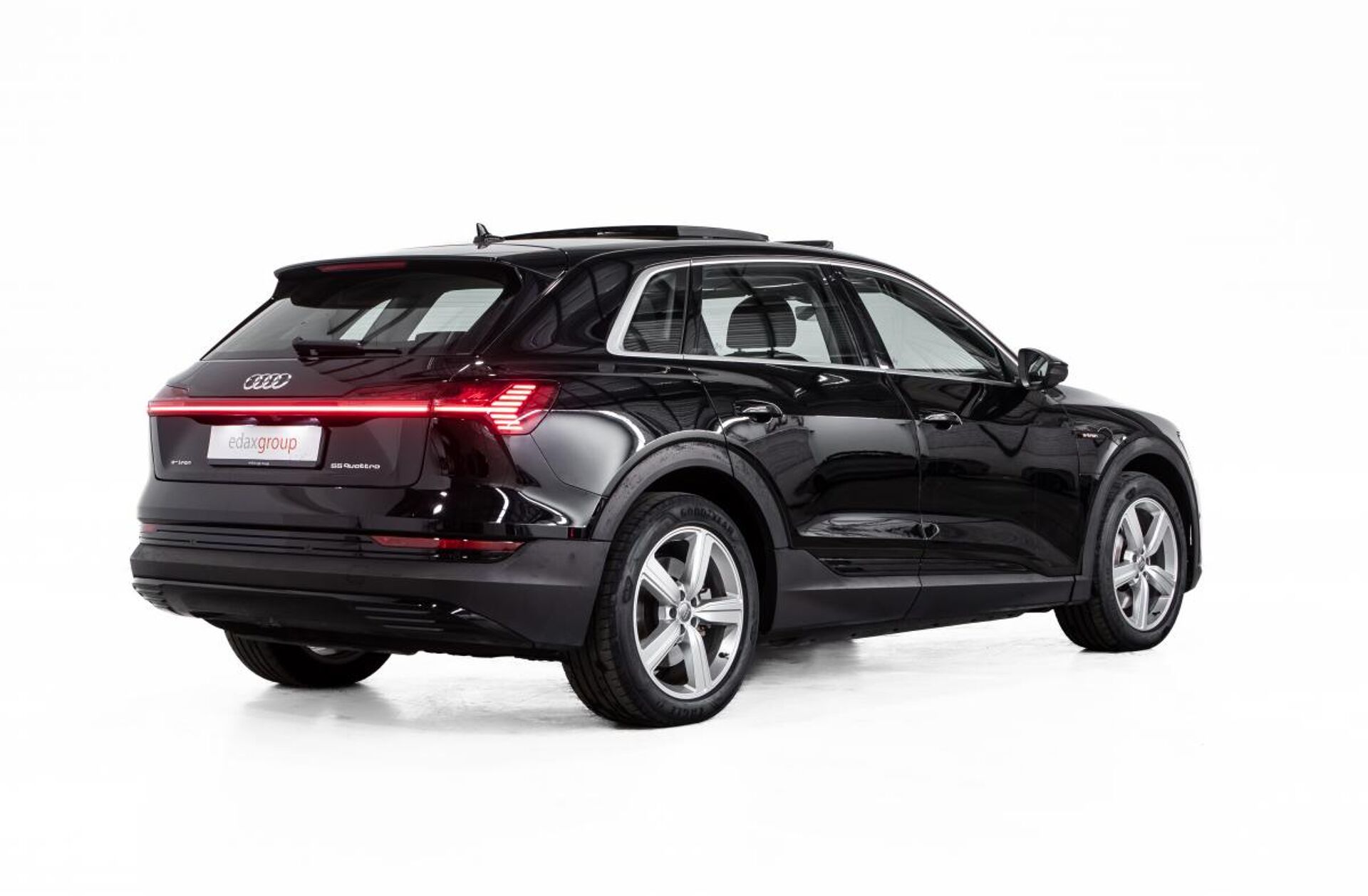 AUDI e-tron 55 quattro Advanced