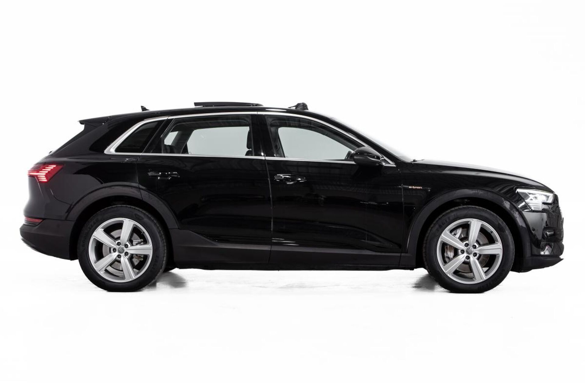 AUDI e-tron 55 quattro Advanced