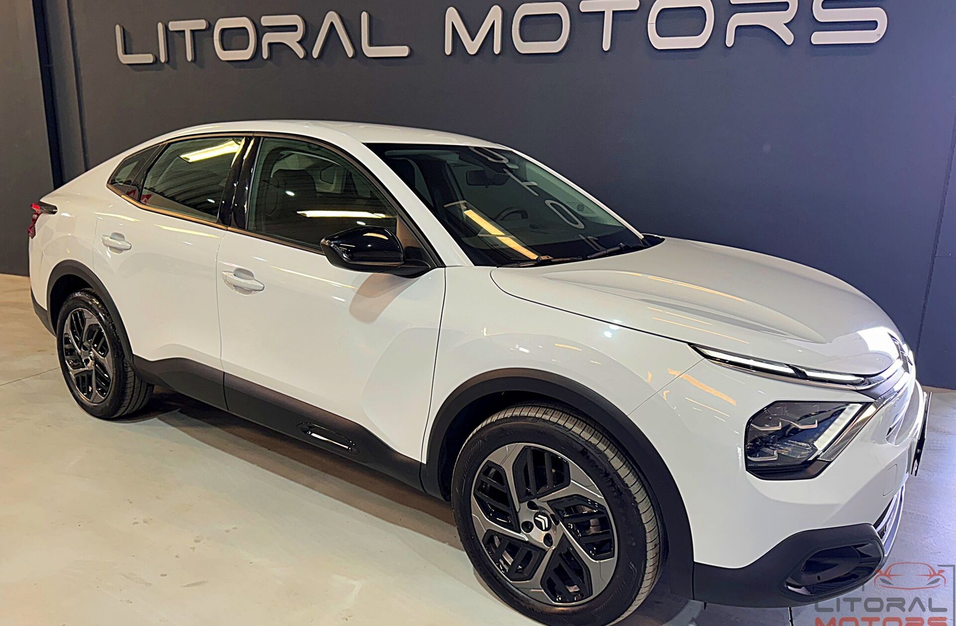 CITROEN C4 X 1.2 PureTech Plus EAT8