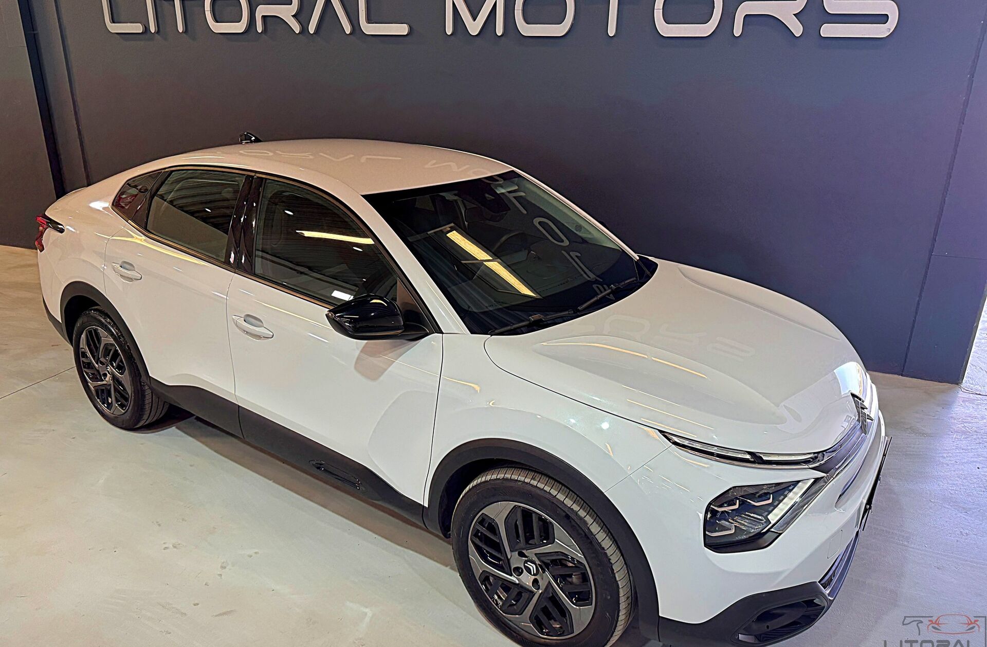 CITROEN C4 X 1.2 PureTech Plus EAT8