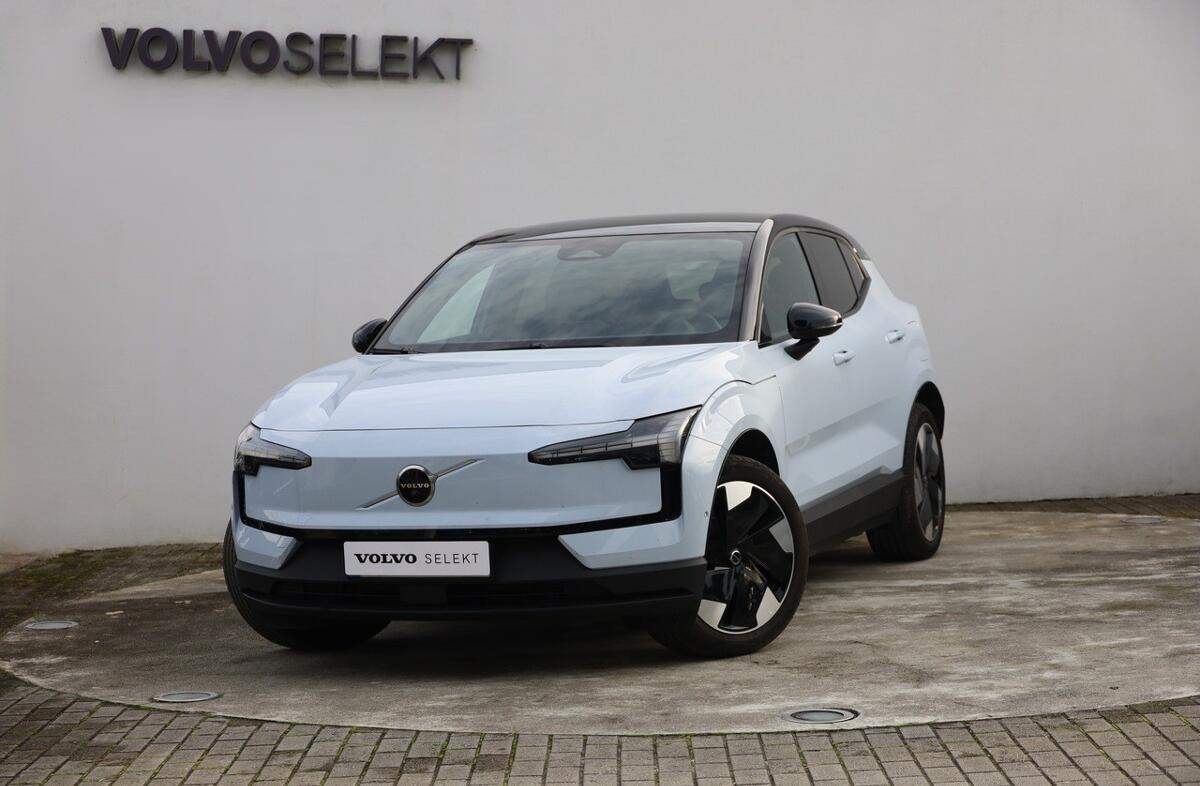 VOLVO EX30 69 kWh Single Motor Extended Range Ultra