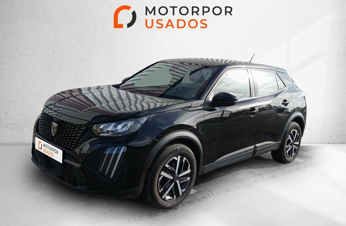 PEUGEOT 2008 1.2 PureTech Style