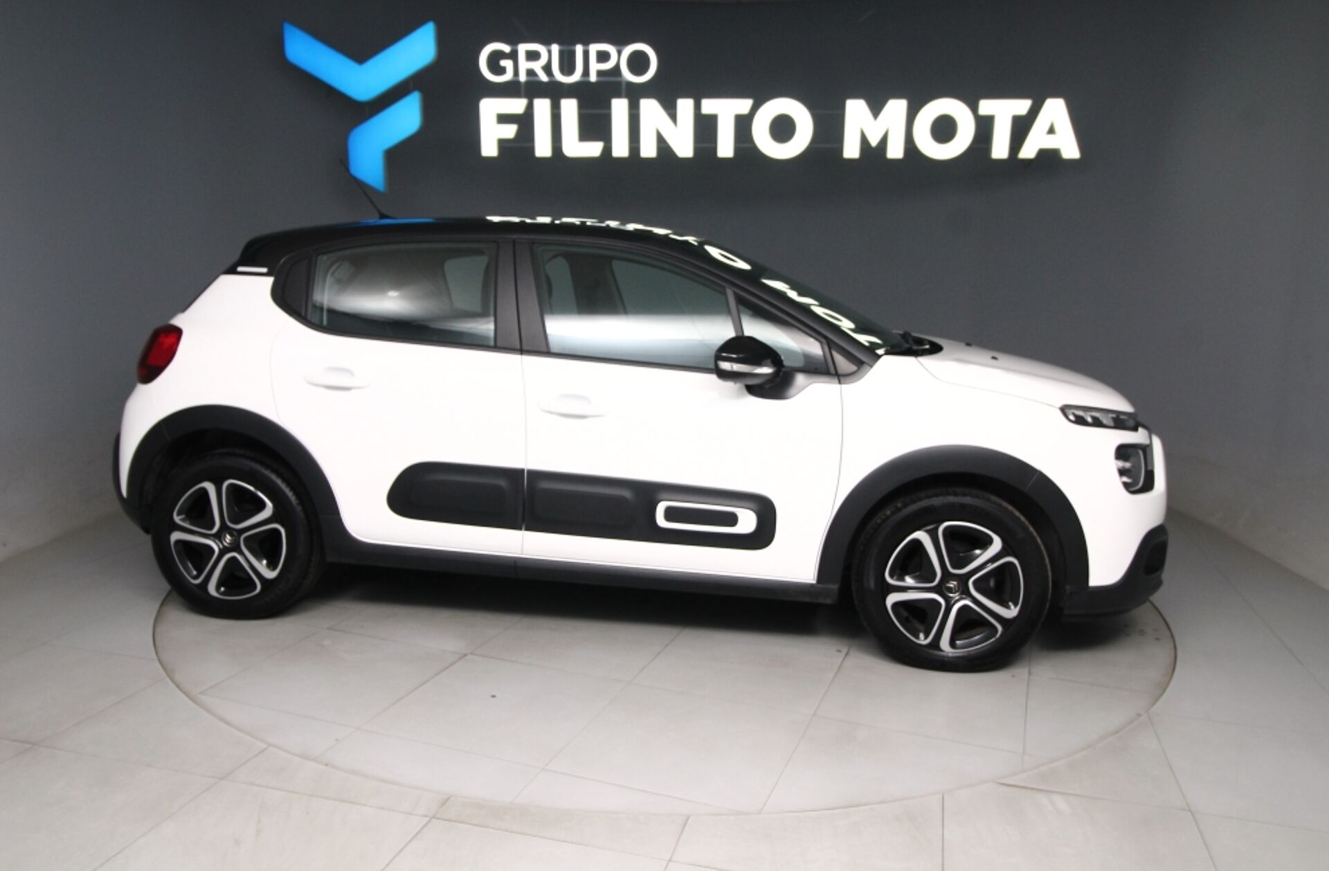 CITROEN C3 1.2 PureTech Shine