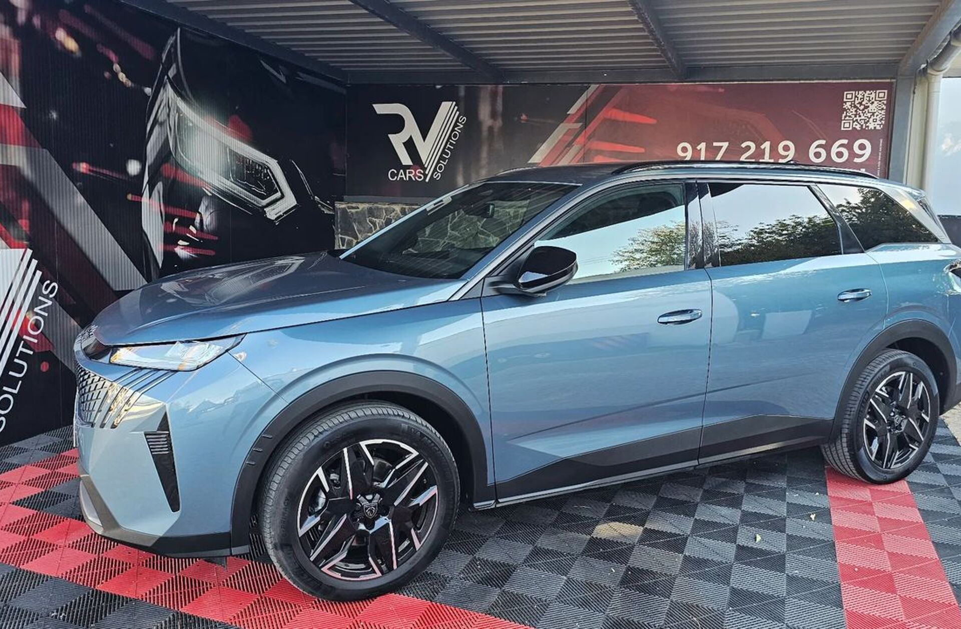 PEUGEOT 5008 1.2 Hybrid Allure e-DCS6