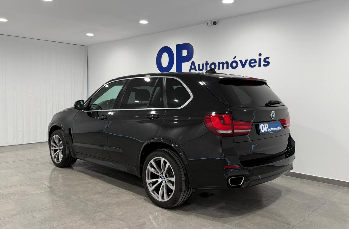 BMW X5 25 d sDrive Comfort 7L