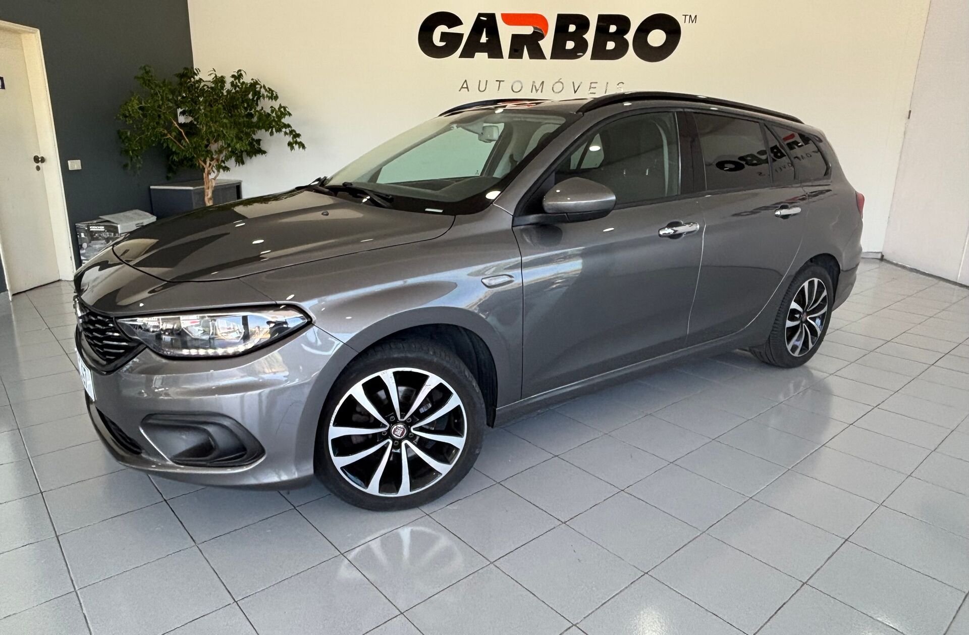 FIAT Tipo 1.3 M-Jet Lounge