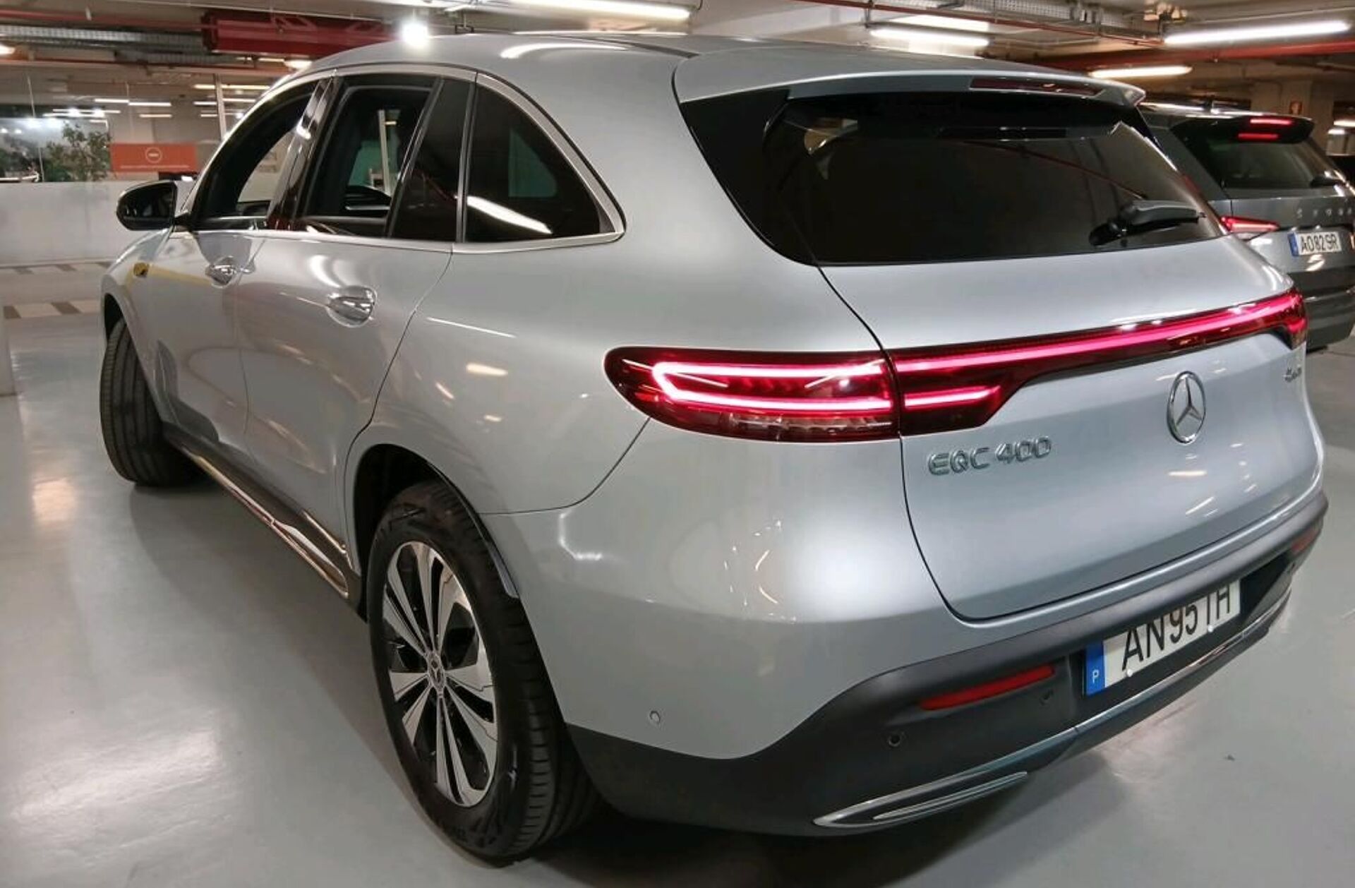 MERCEDES EQC 400 4Matic