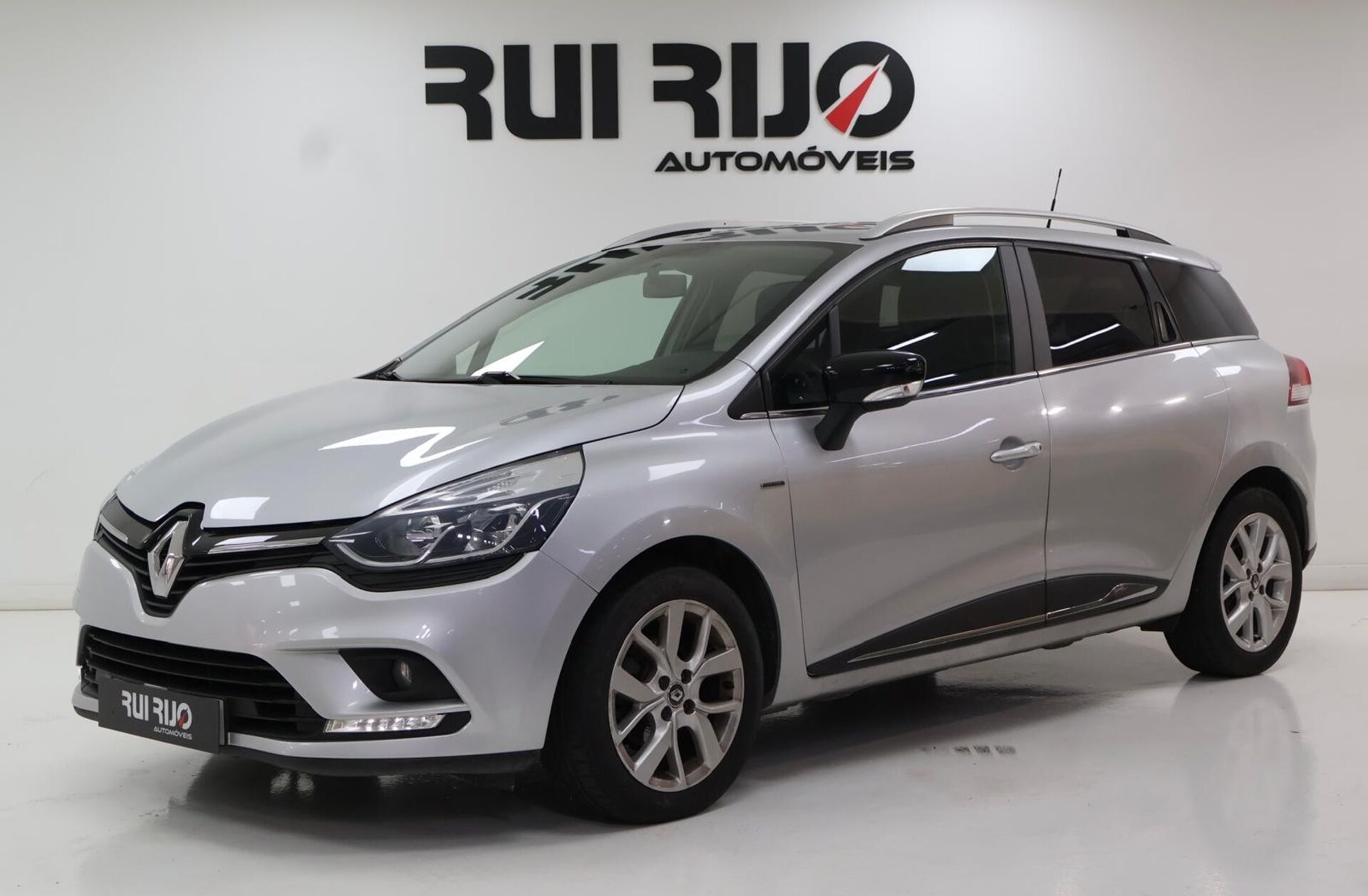 RENAULT Clio 1.0 TCe Limited