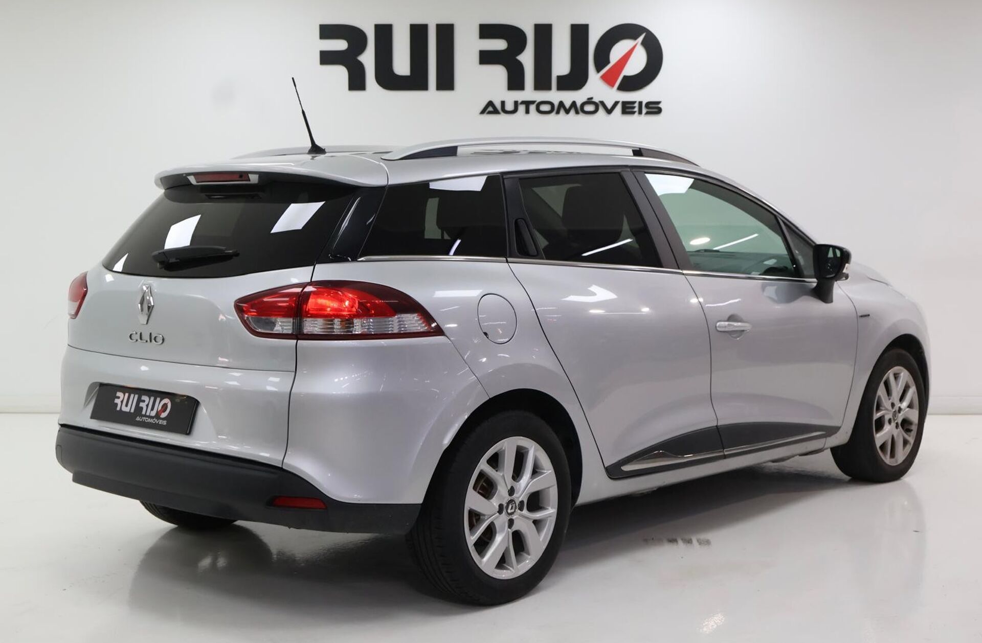 RENAULT Clio 1.0 TCe Limited