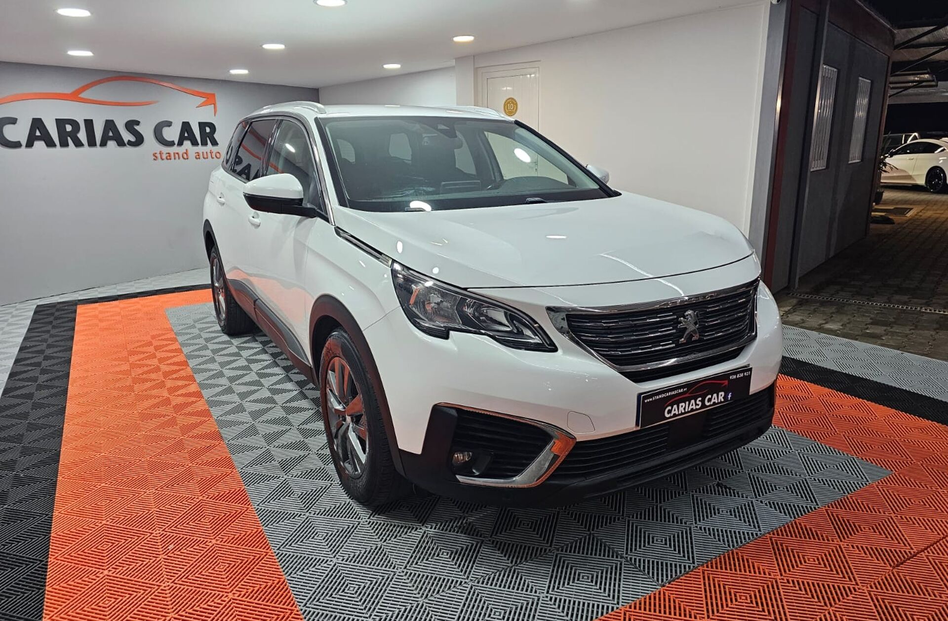 PEUGEOT 5008 1.5 BlueHDi Allure EAT8